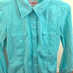 Roper Size Small Button up!